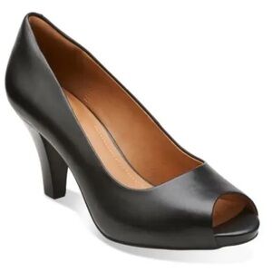 Clark’s Artisan black leather open toe pumps with 2” heel women’s 8